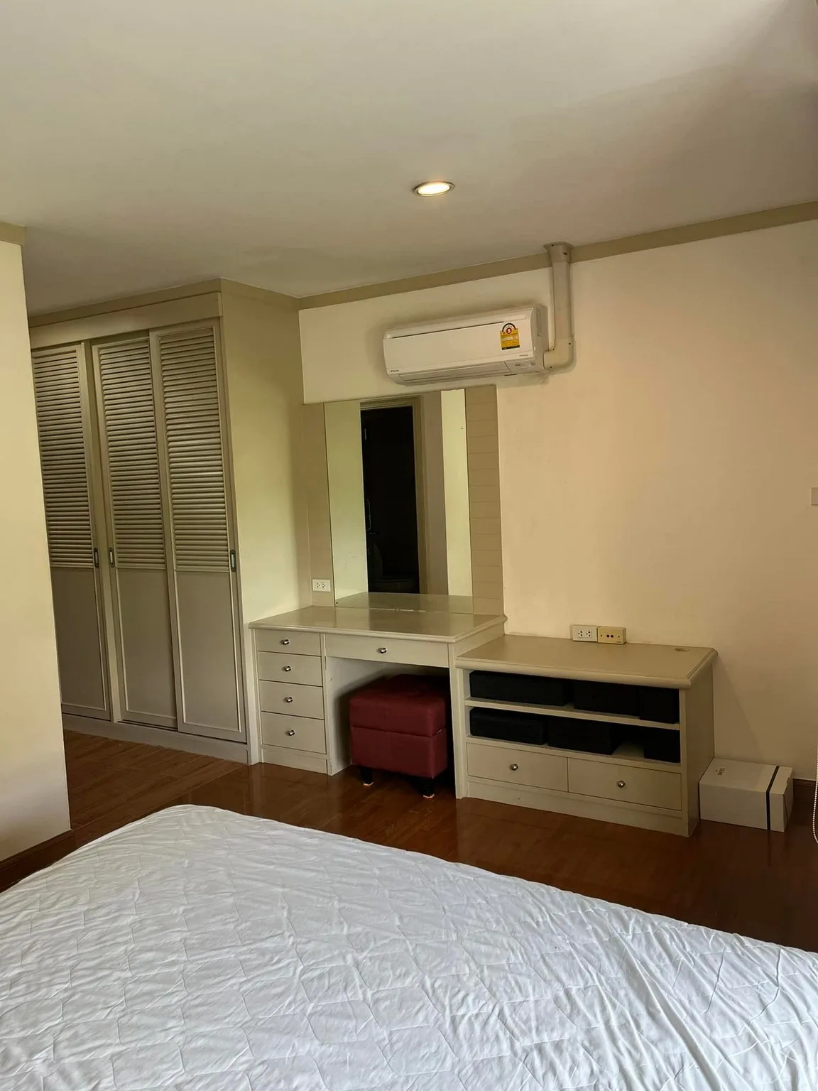 Property photos for Baan Siri Sathorn