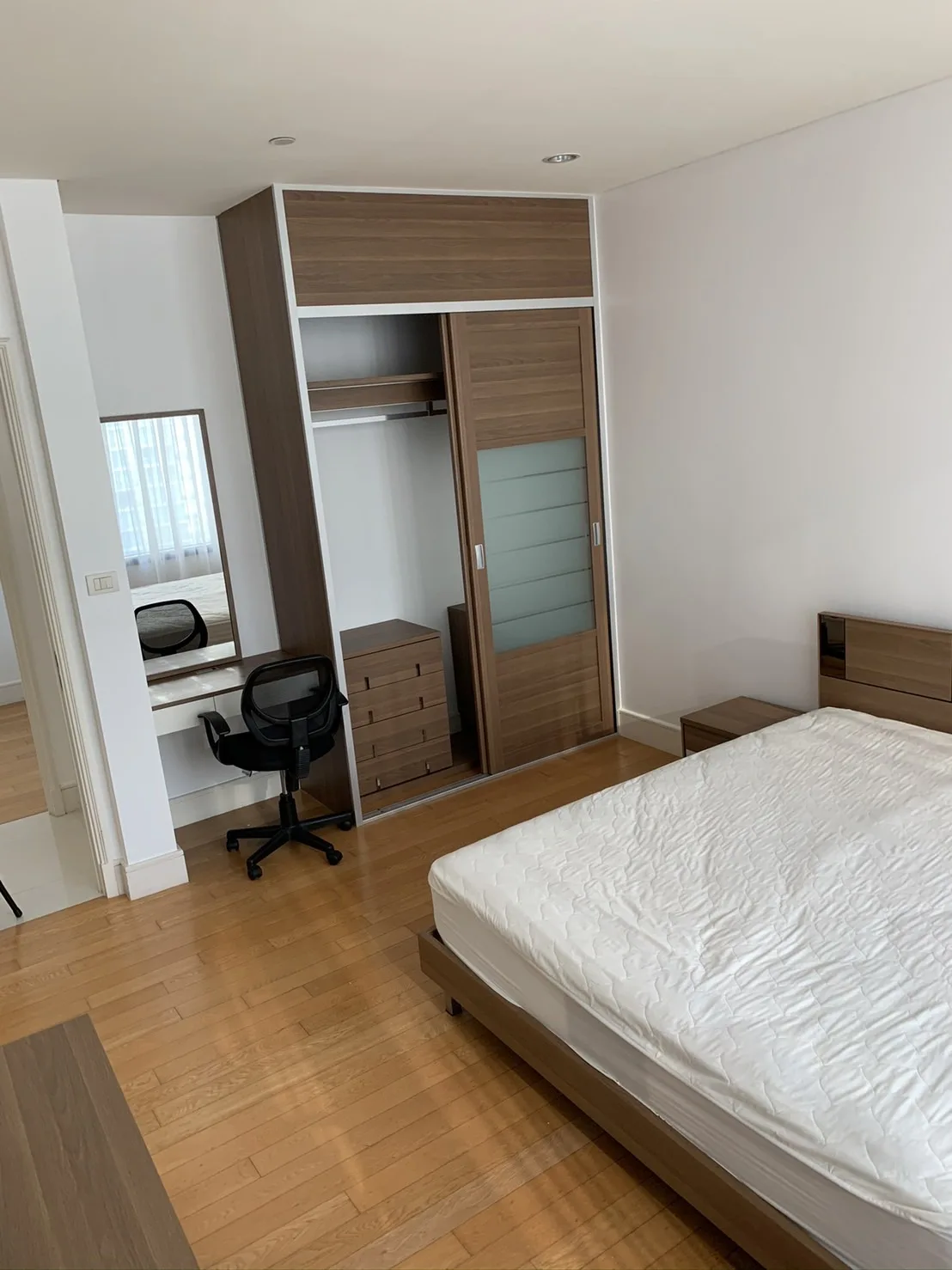 Property photos for Aguston Sukhumvit 22