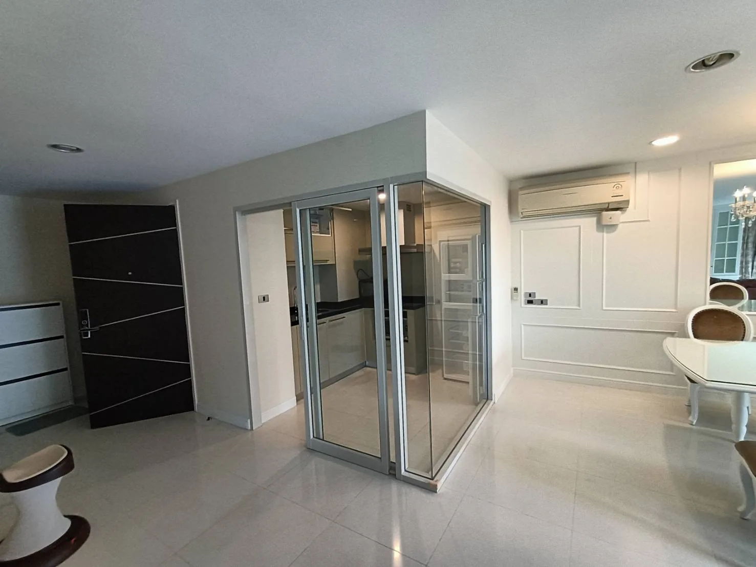 Property photos for The Crest Sukhumvit 24