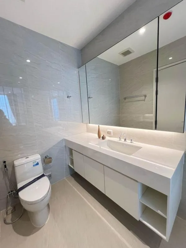 Property photos for Muniq Langsuan
