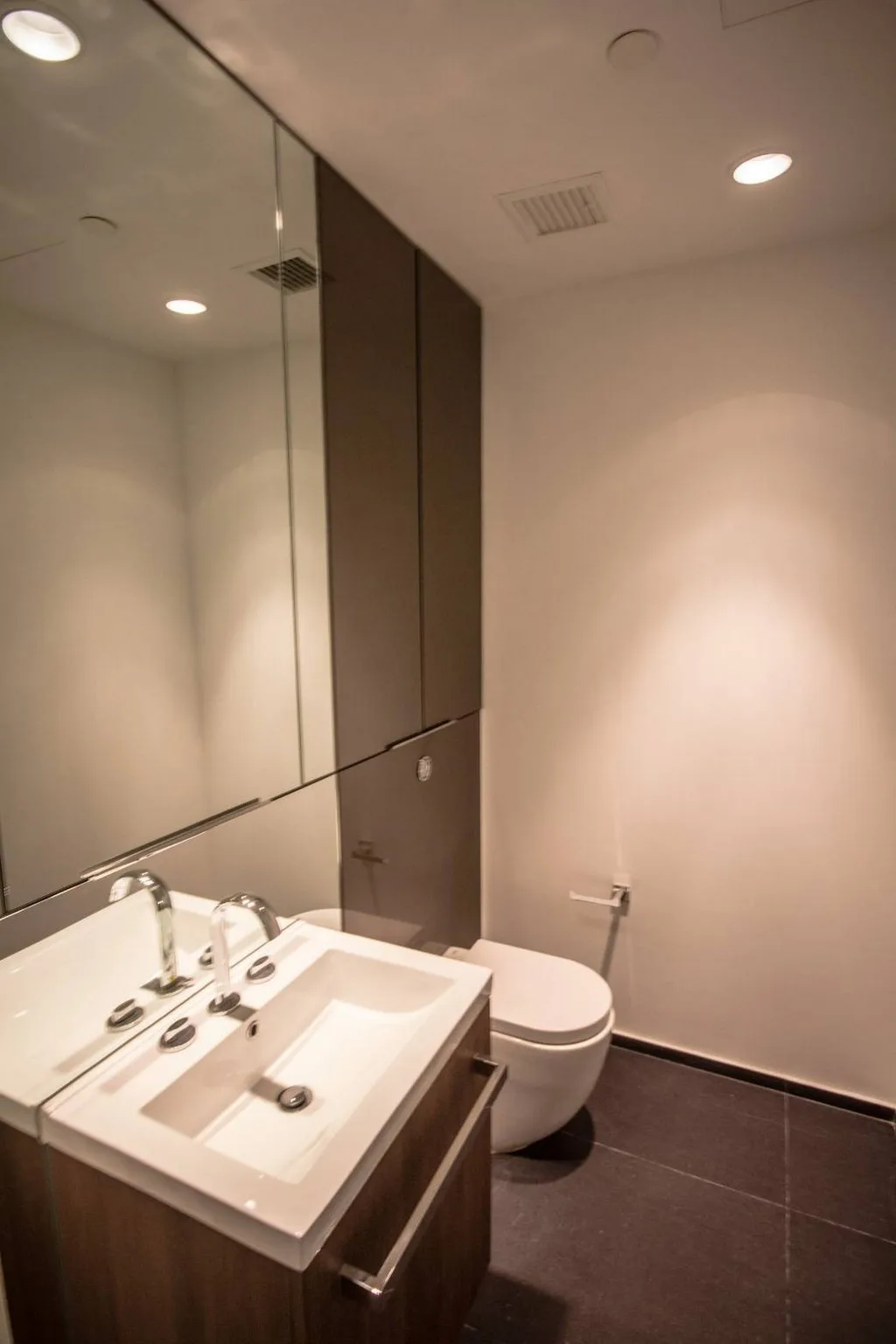 Property photos for 185 Rajadamri