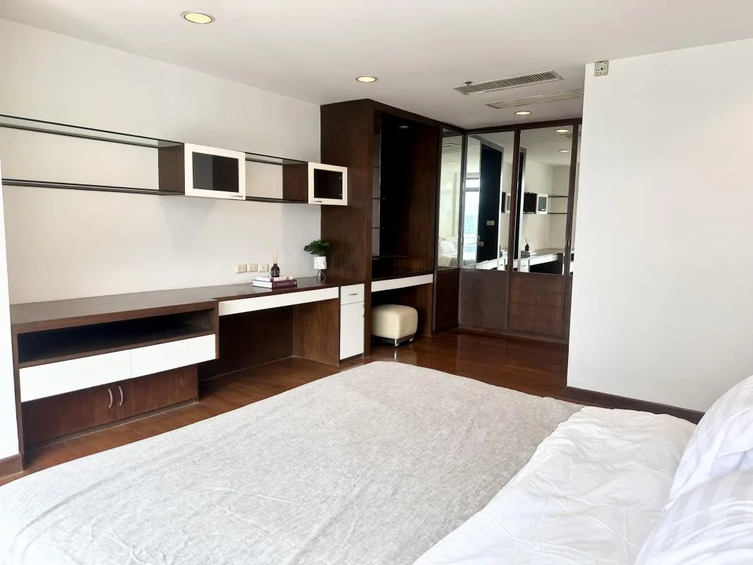 Property photos for The Royal Place 2