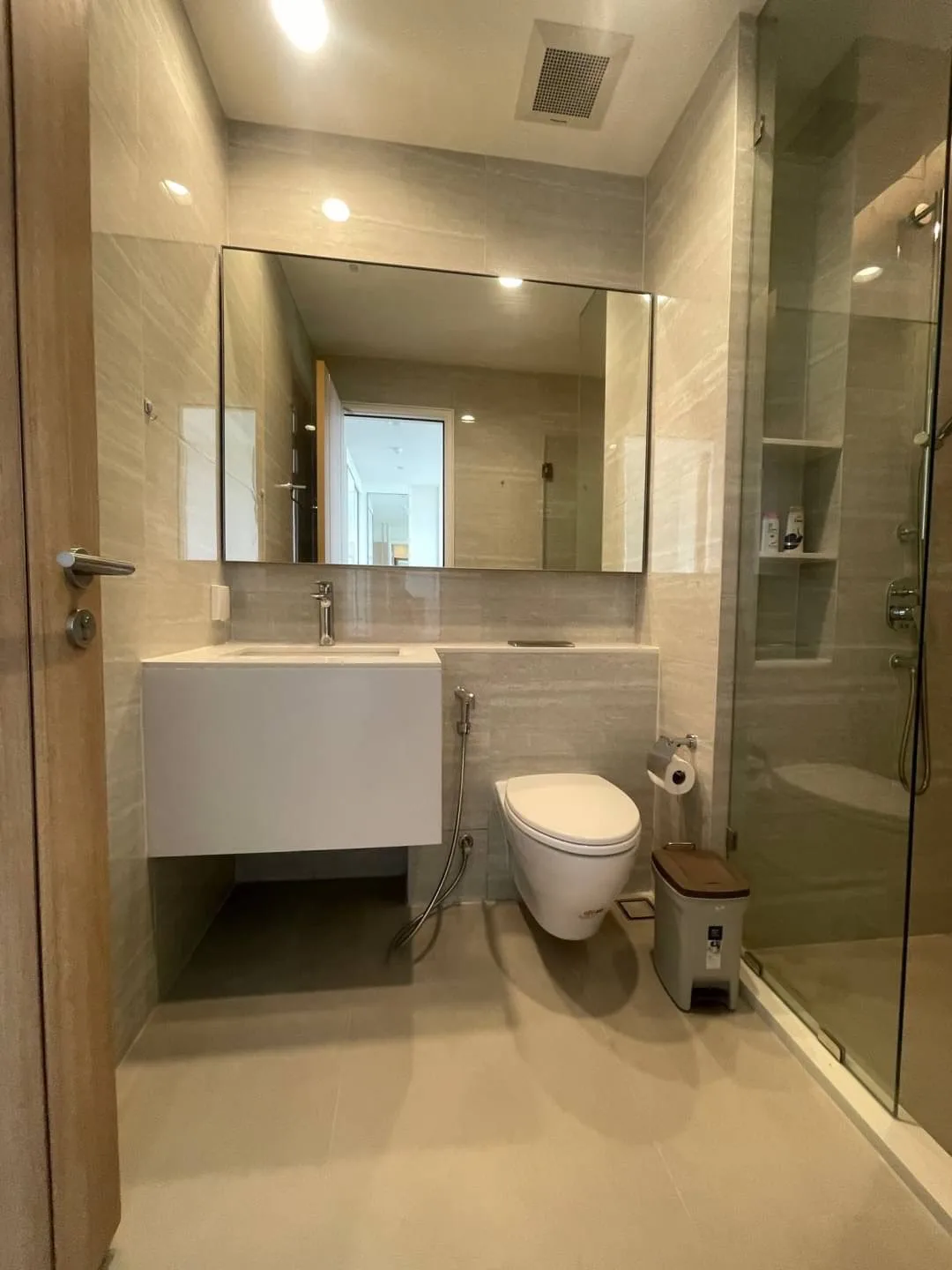 Property photos for Anil Sathorn 12