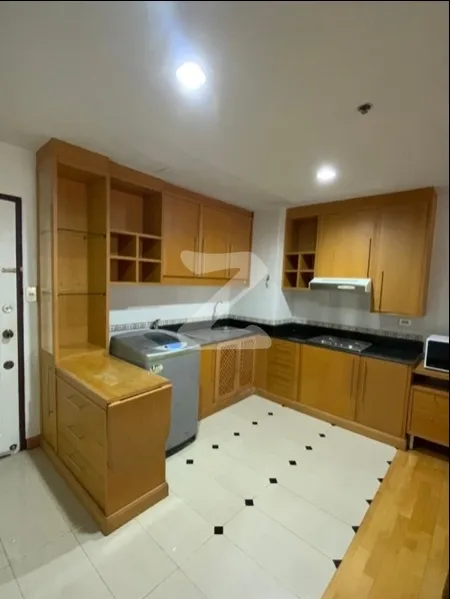 Property photos for The Royal Place 2