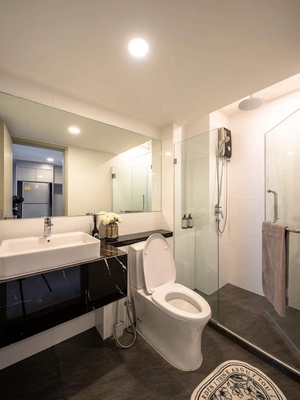 Property photos for Knightsbridge Space Ratchayothin
