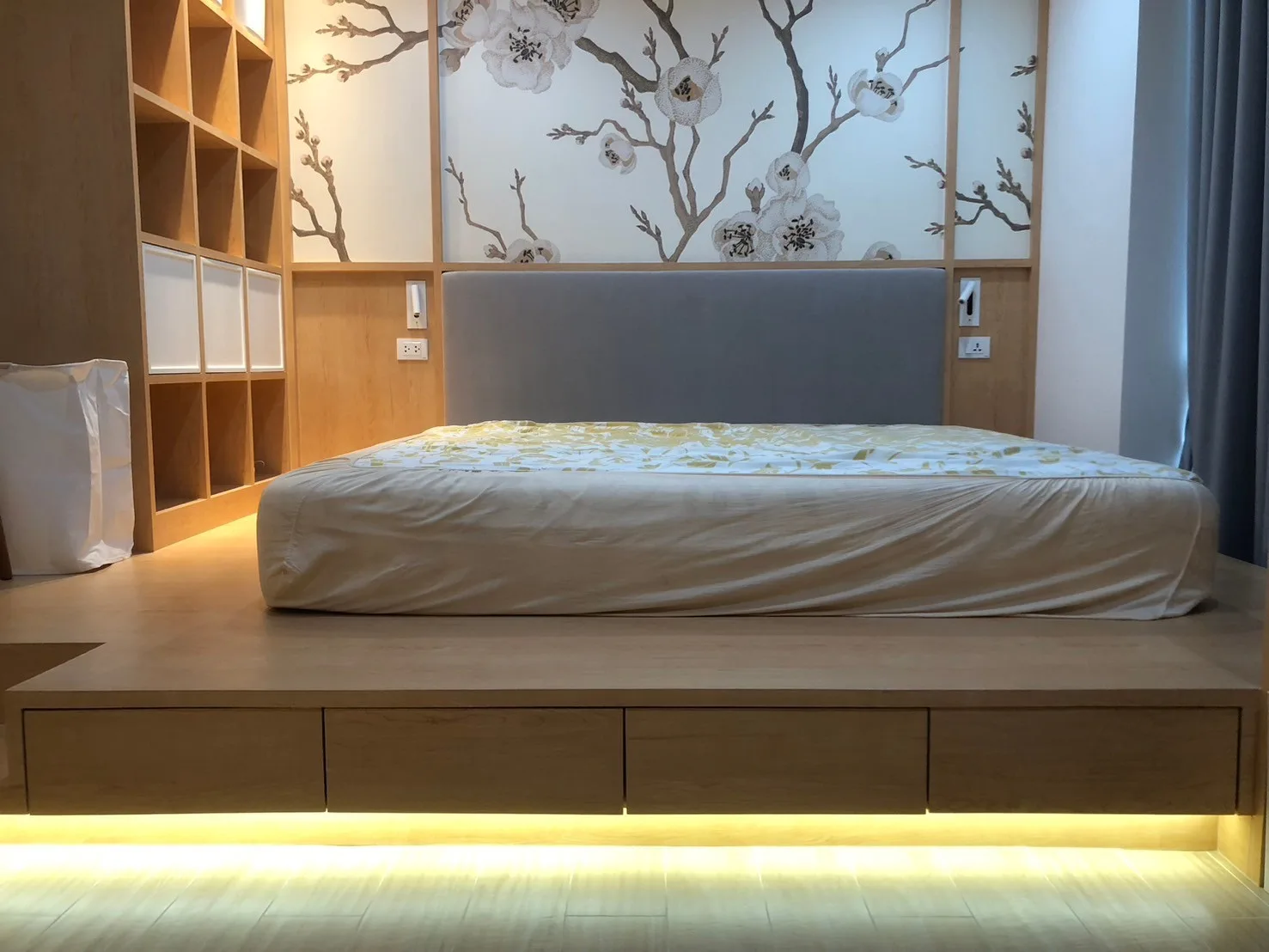 Property photos for Regal Condo Sathorn-naradhiwas