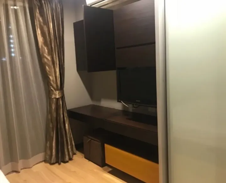 Property photos for Silom Grand Terrace