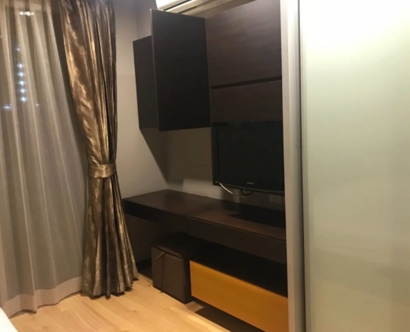 Property photos for Silom Grand Terrace