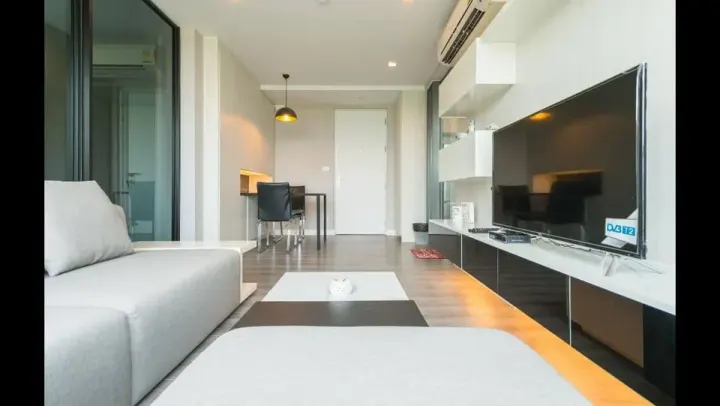Property photos for The Room Sukhumvit 40