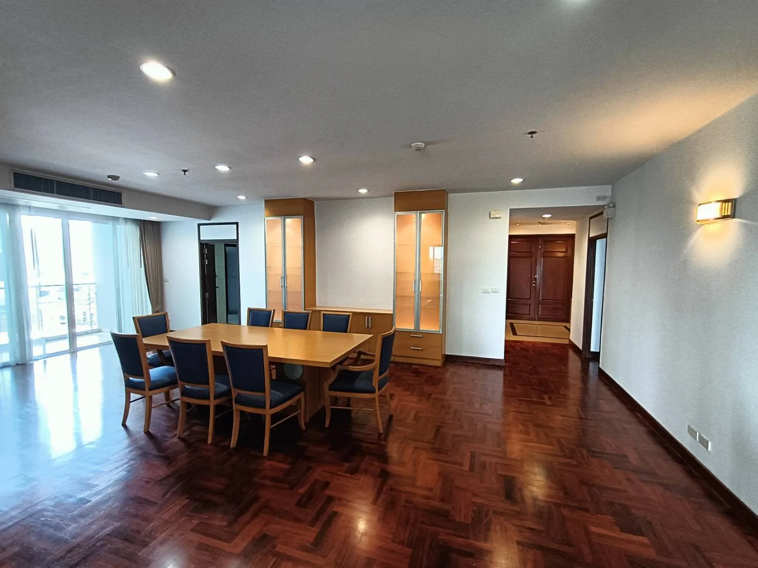 Property photos for The Grand Sethiwan Sukhumvit 24