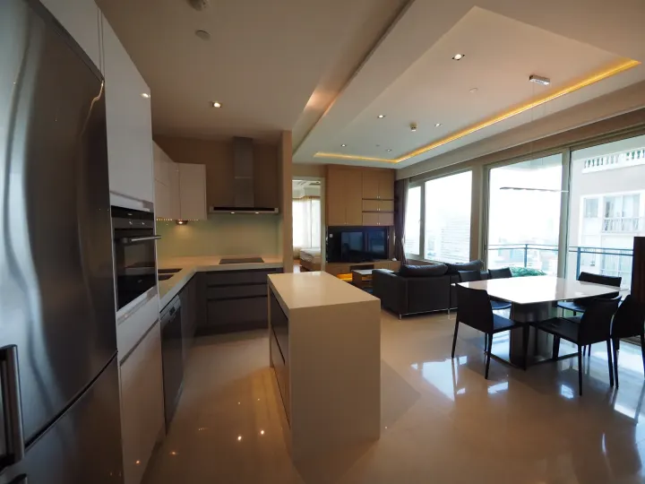 Property photos for Q Langsuan