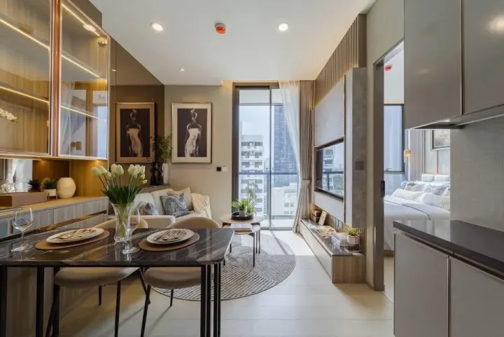 Property photos for The Extro Phayathai-rangnam