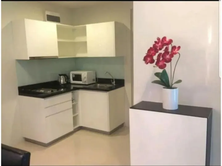 Property photos for Beverly 33