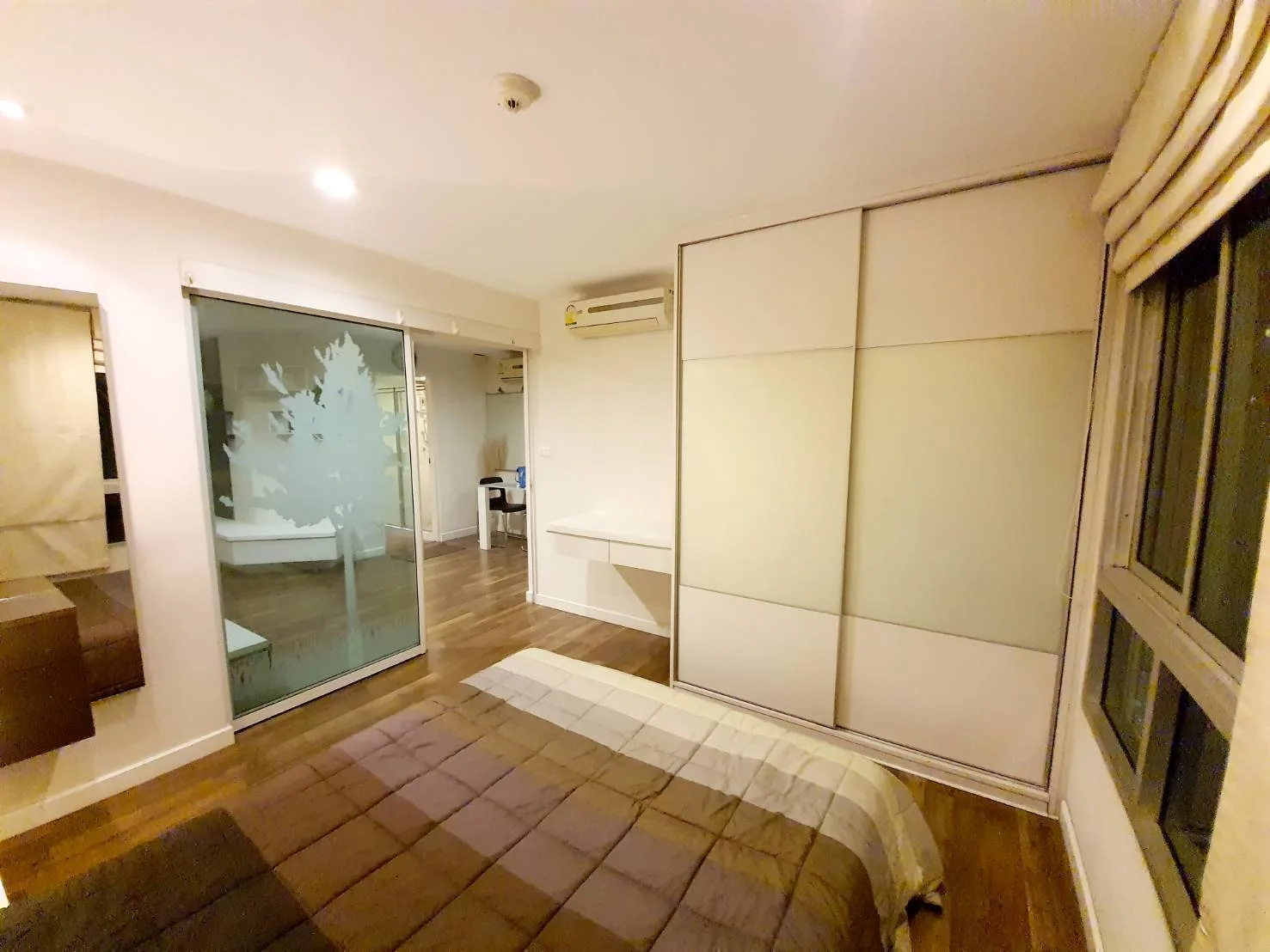 Property photos for The Room Sukhumvit 79