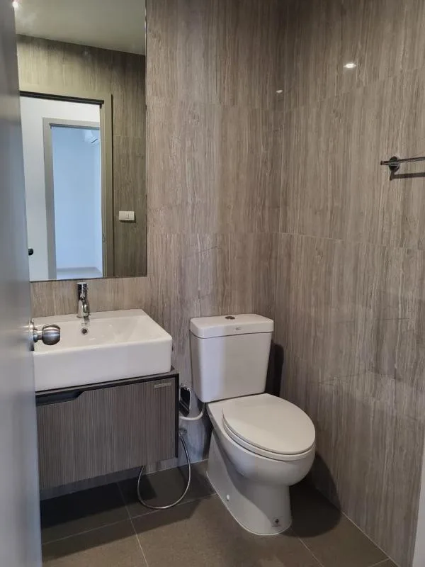Property photos for The Parkland Phetkasem 56