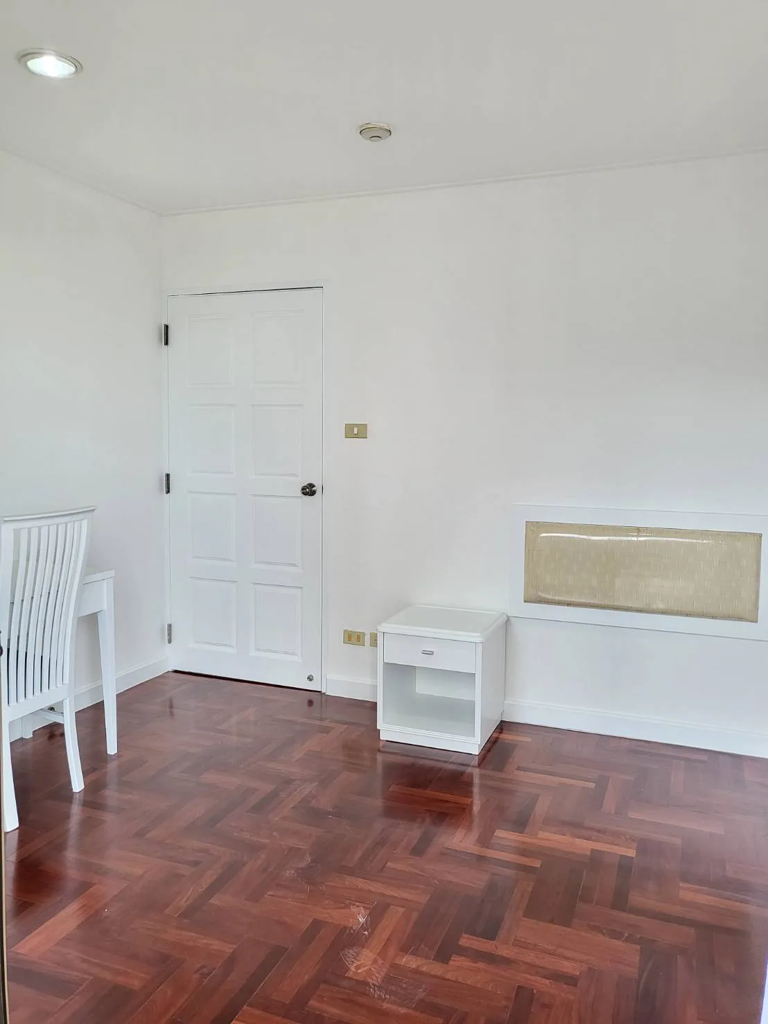 Property photos for Richmond Palace