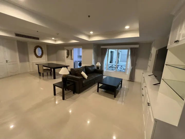 Property photos for La Vie En Rose Place