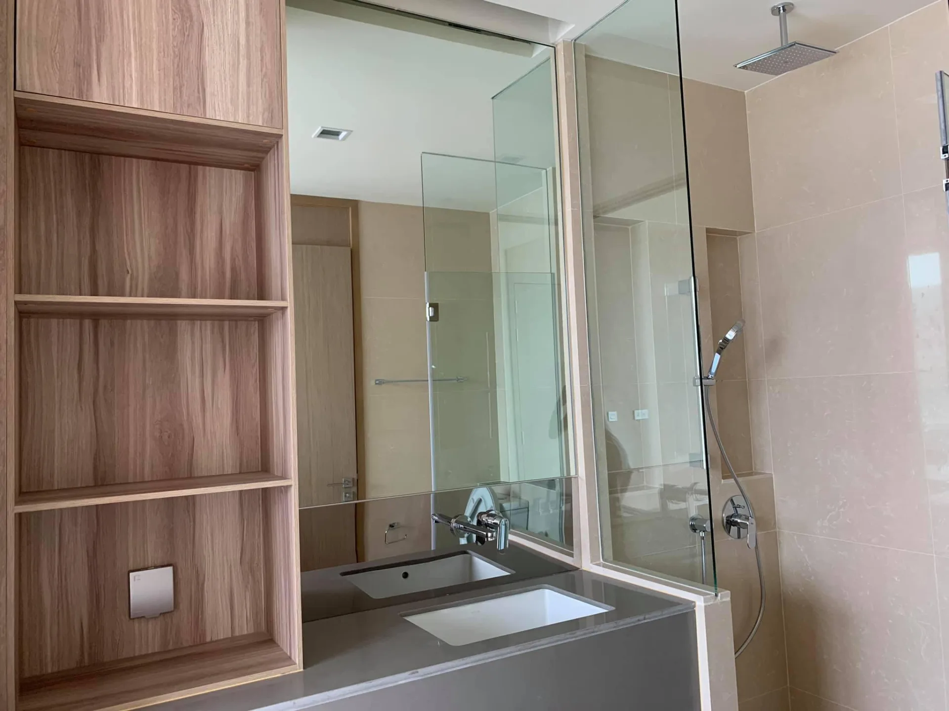 Property photos for The Esse Asoke
