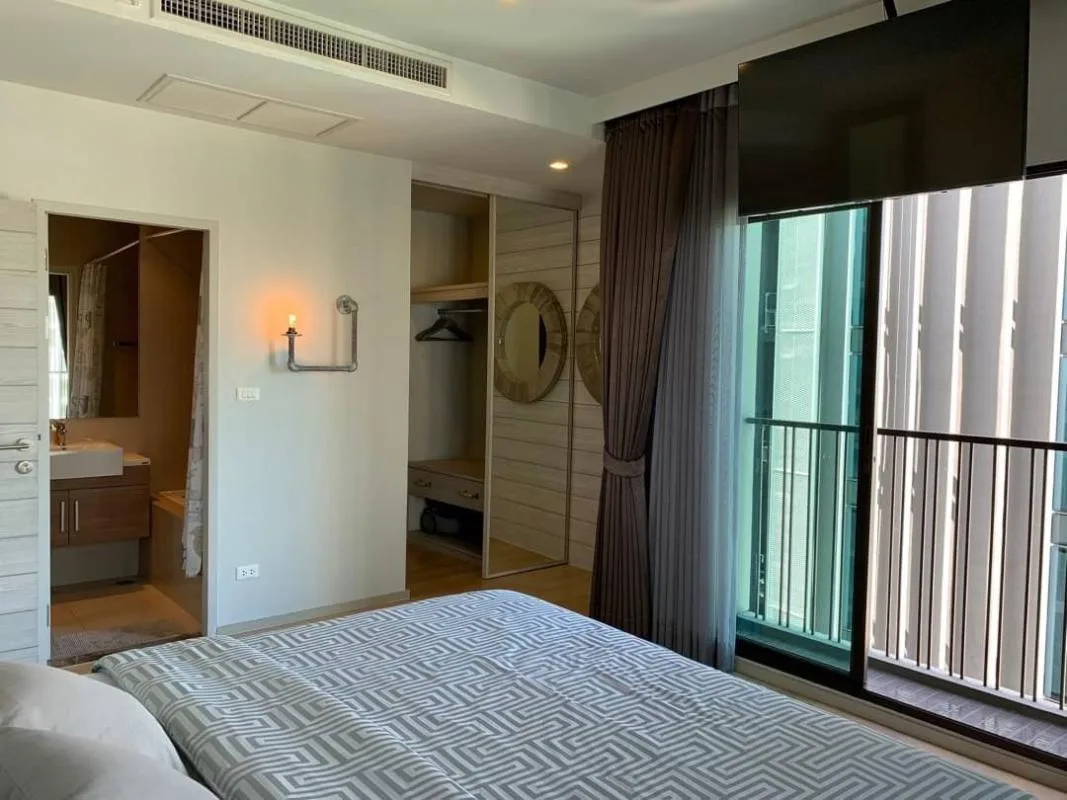 Property photos for Noble Refine