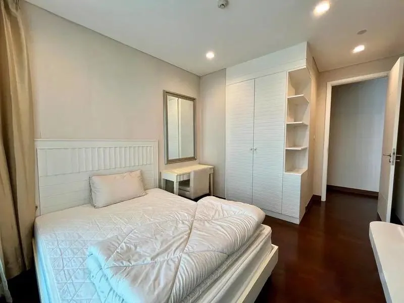 Property photos for Ivy Thonglor