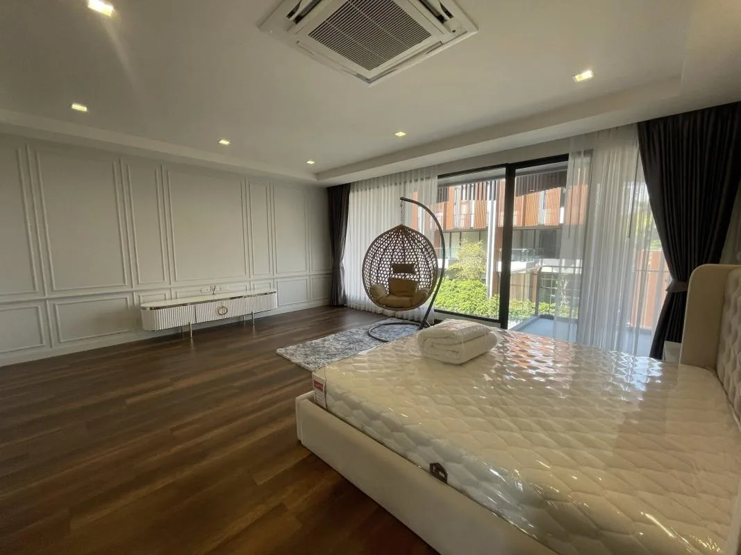 Property photos for The Park Lane Sukhumvit-bearing