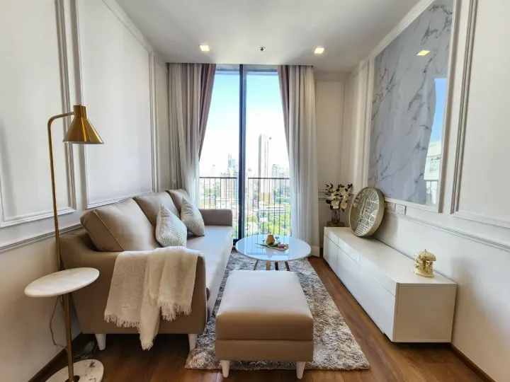 Property photos for Noble BE 33