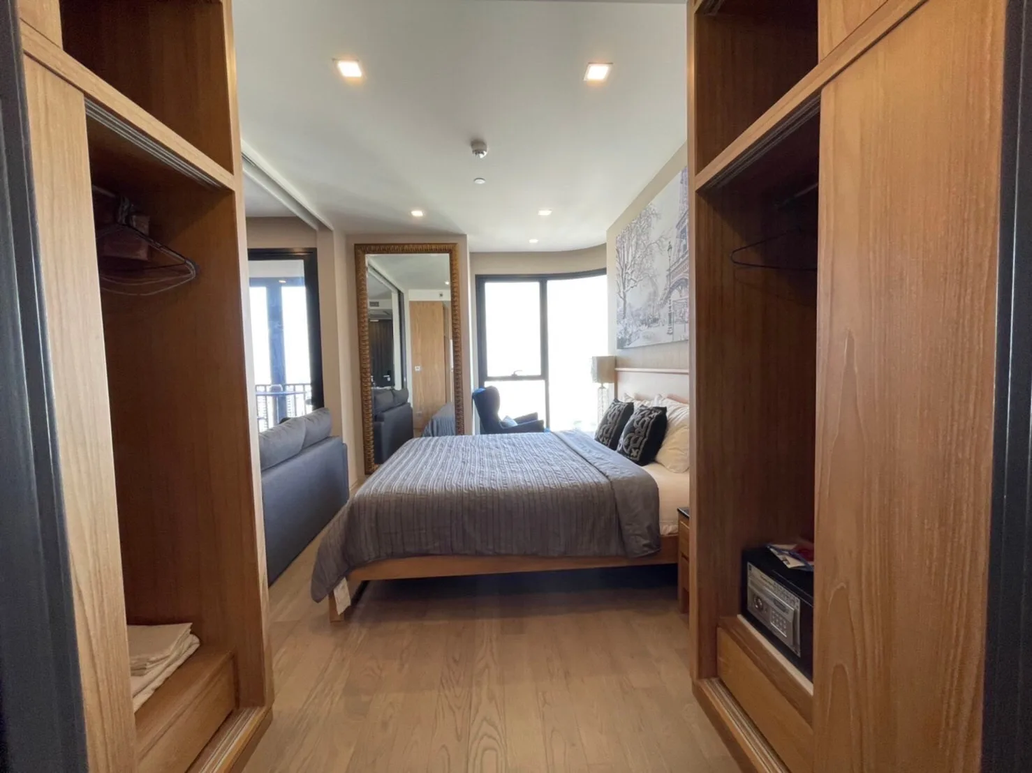 Property photos for Ashton Asoke