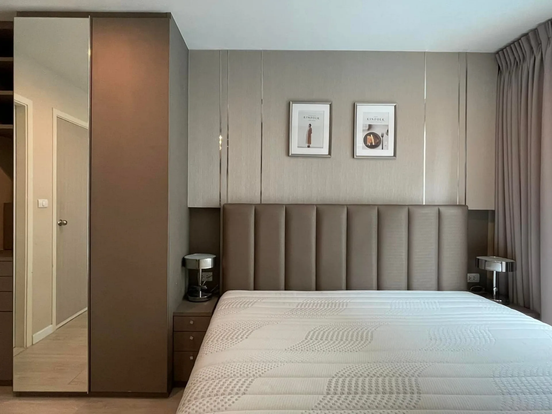 Property photos for Metro Luxe Rama 4
