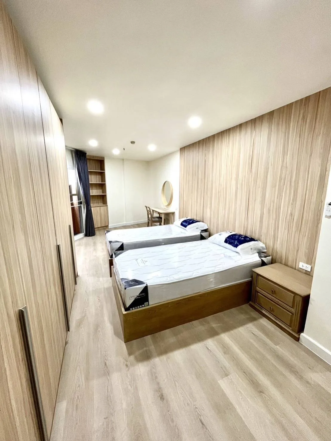 Property photos for Fifty Fifth Tower