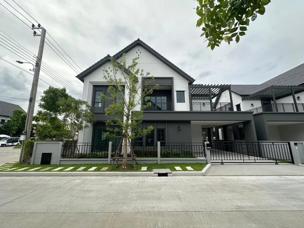 Property photos for Centro Bangna - Km.7