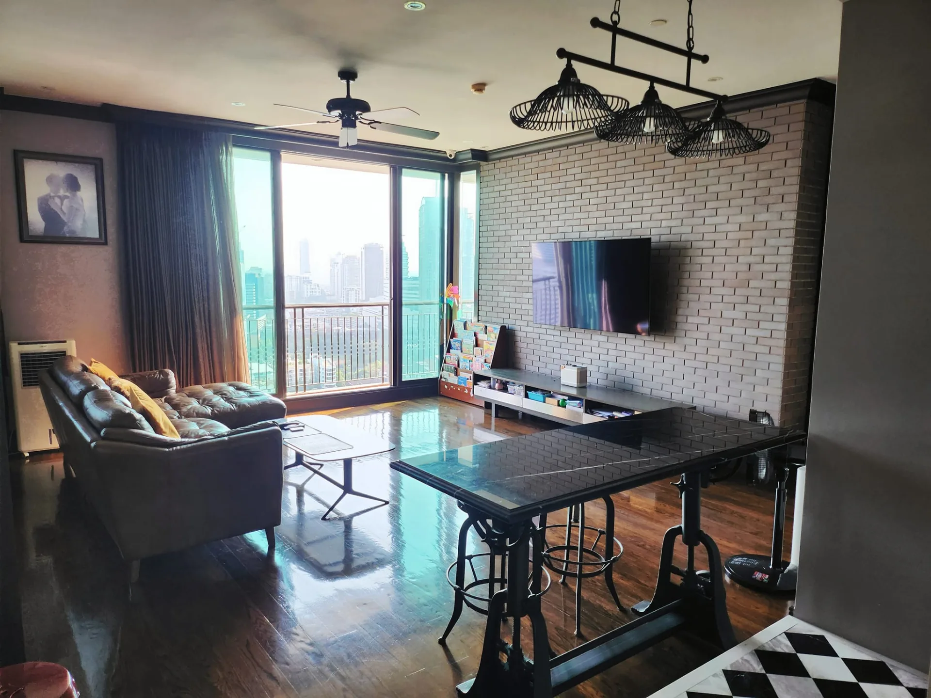 Property photos for Aguston Sukhumvit 22