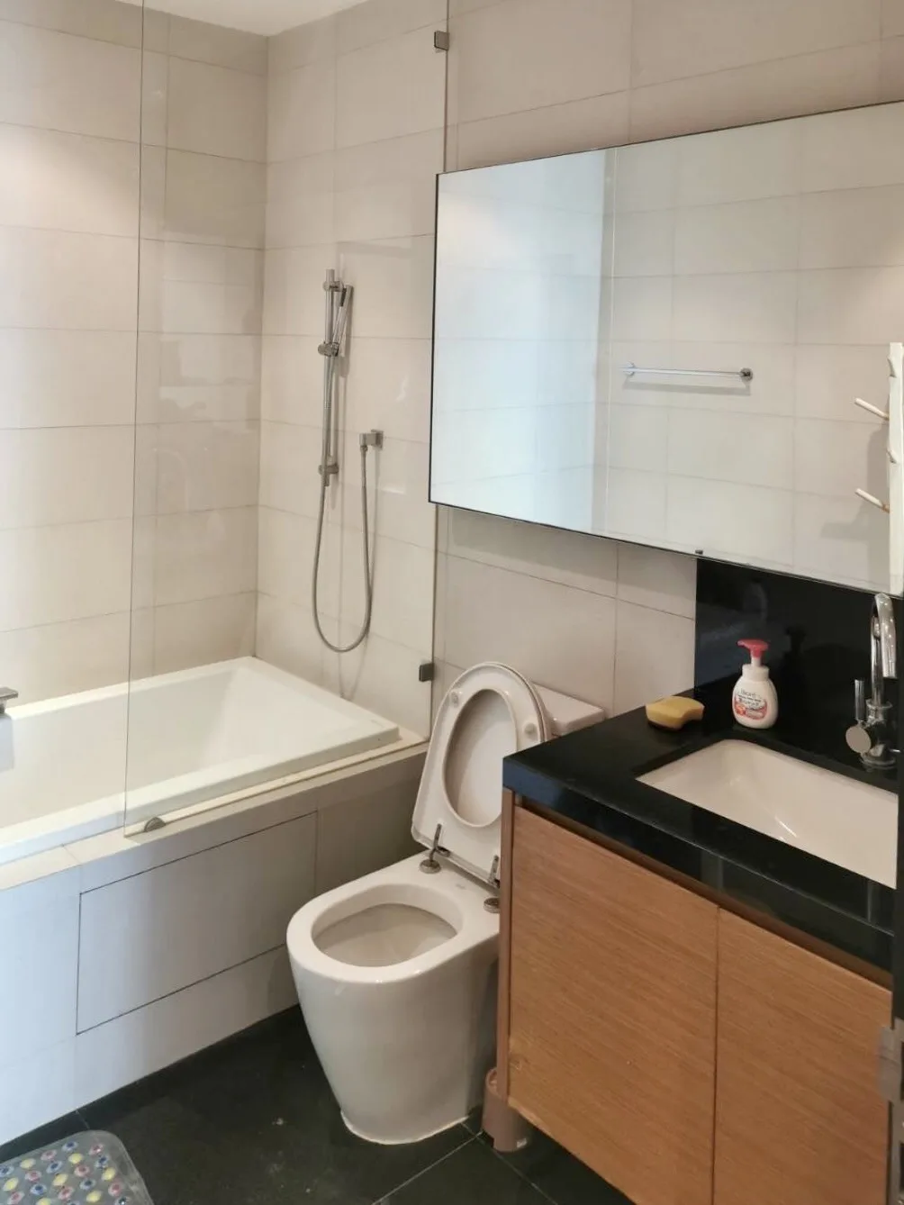 Property photos for Eight Thonglor Residence