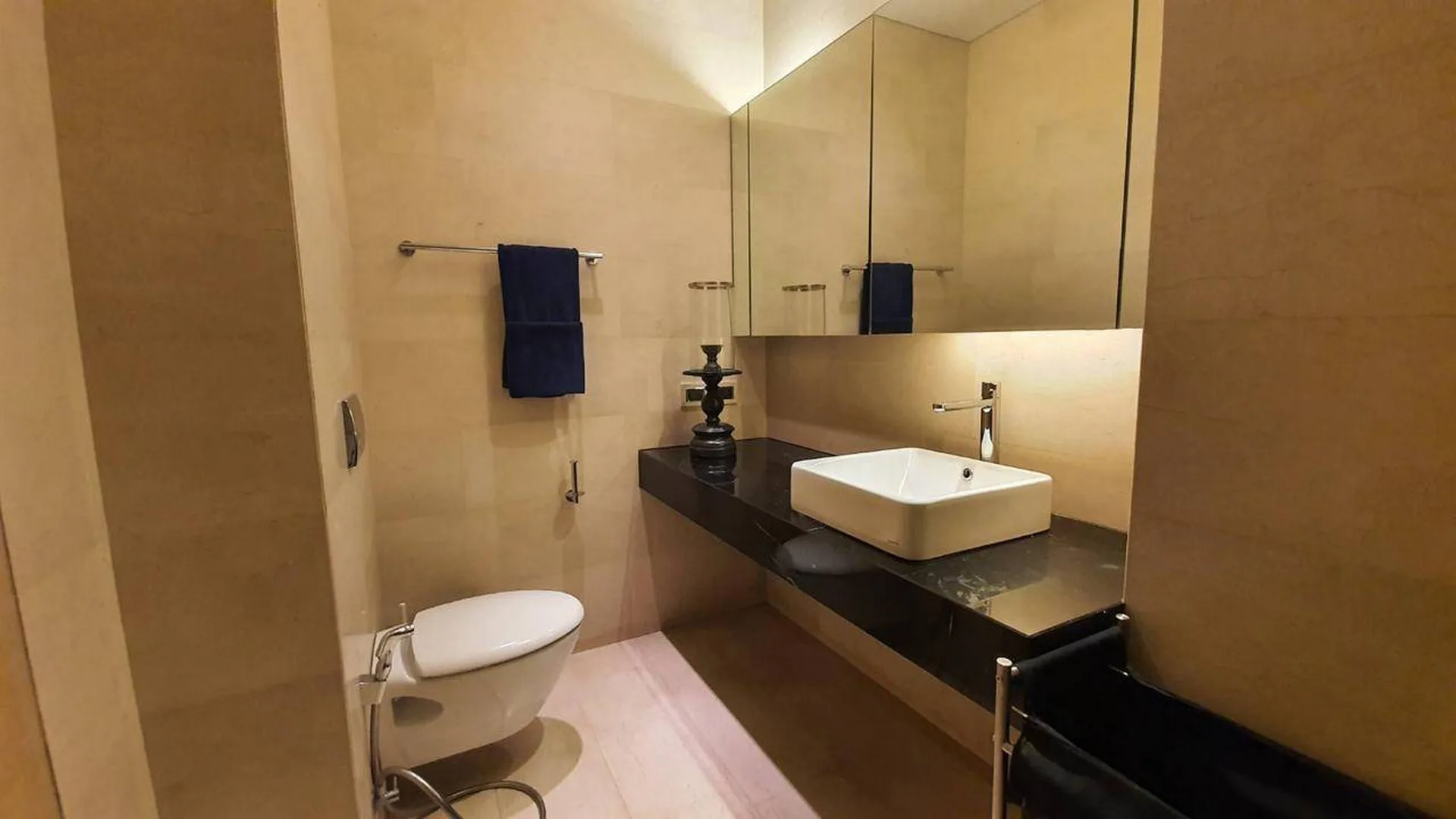 Property photos for Saladaeng Residences