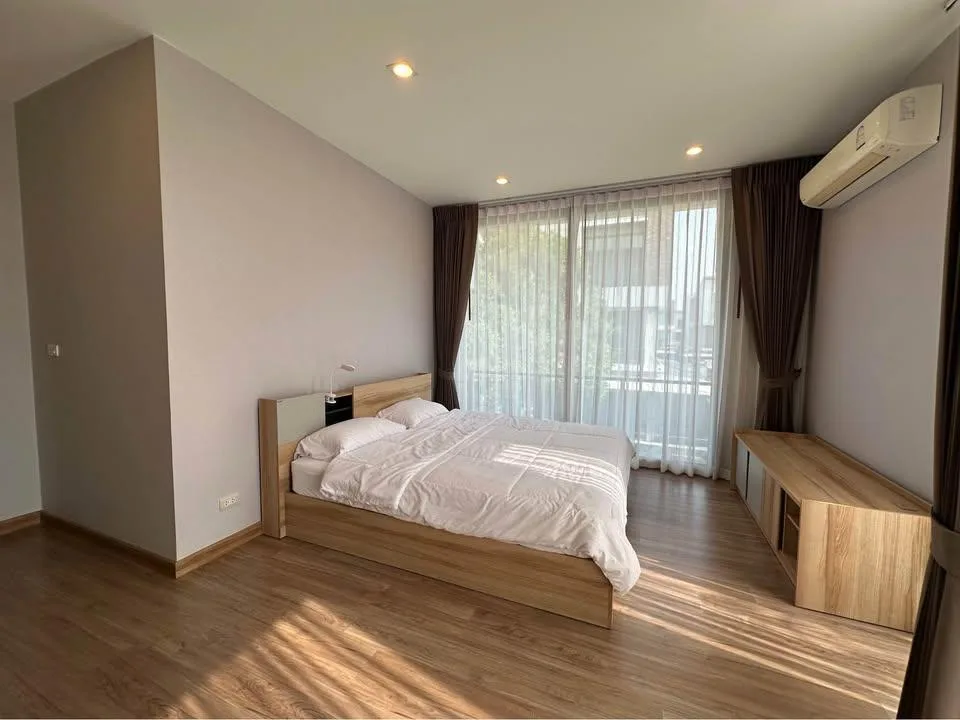 Property photos for Baan Klang Muang Classe Ekkamai-ramintra