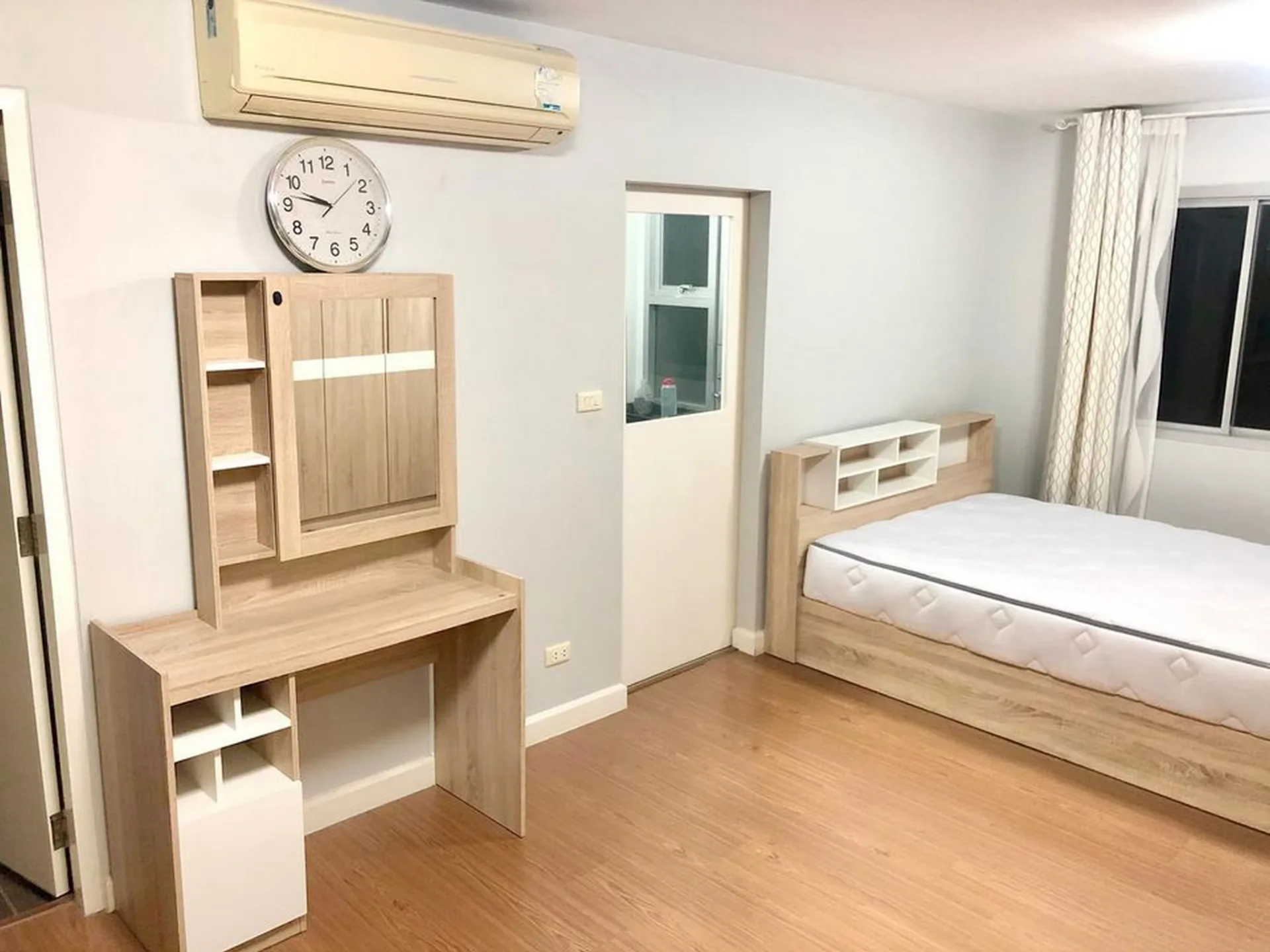 Property photos for Condo One X Sathorn - Narathiwat
