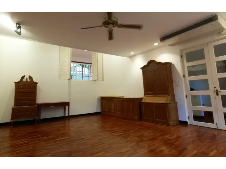 Property photos for Single House Soi Ruamrudee