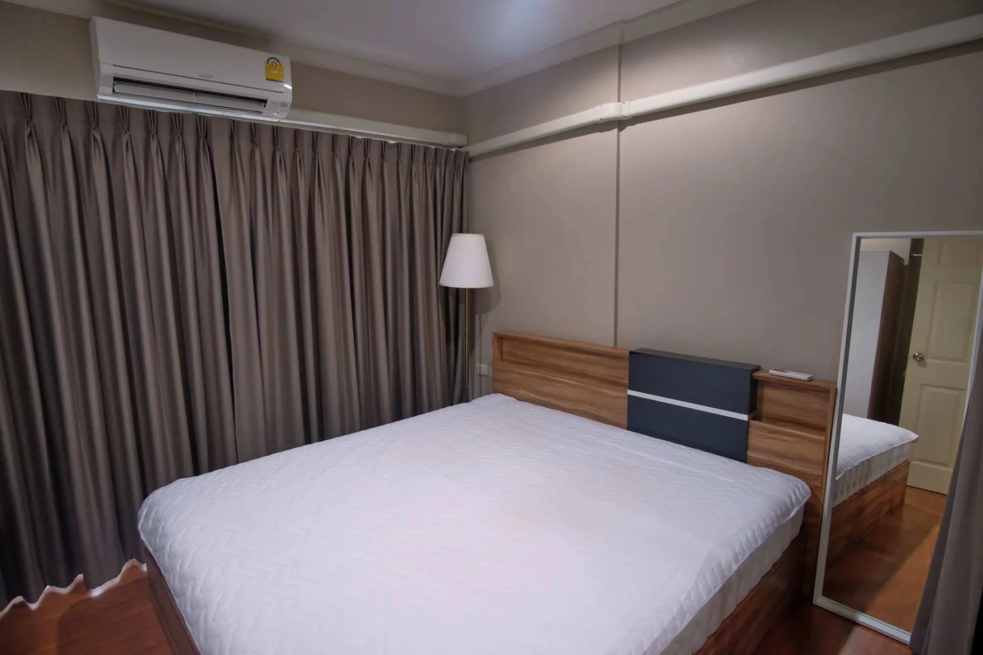 Property photos for Grand Park View