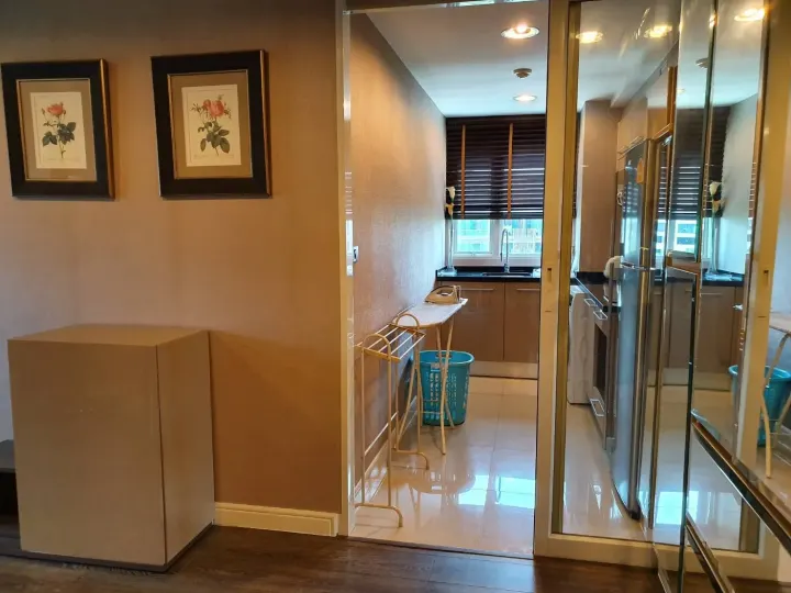 Property photos for The Crest Sukhumvit 49