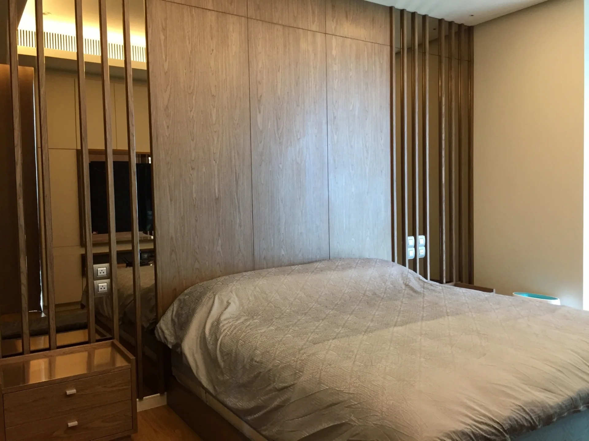 Property photos for Sindhorn Tonson