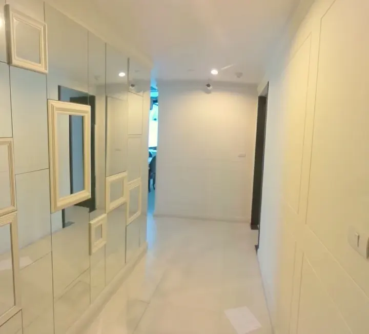 Property photos for MANHATTAN CHIDLOM