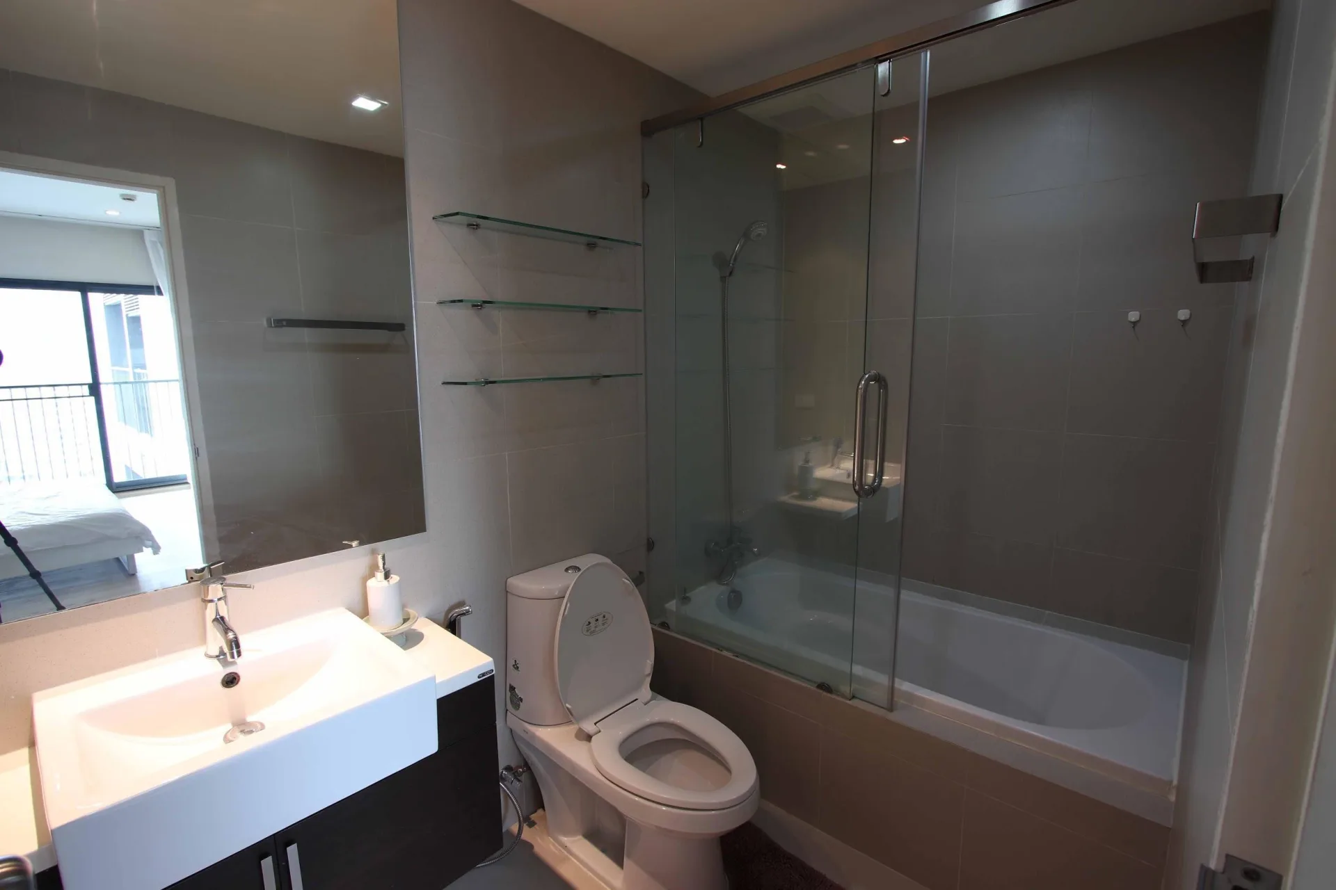 Property photos for Noble Remix