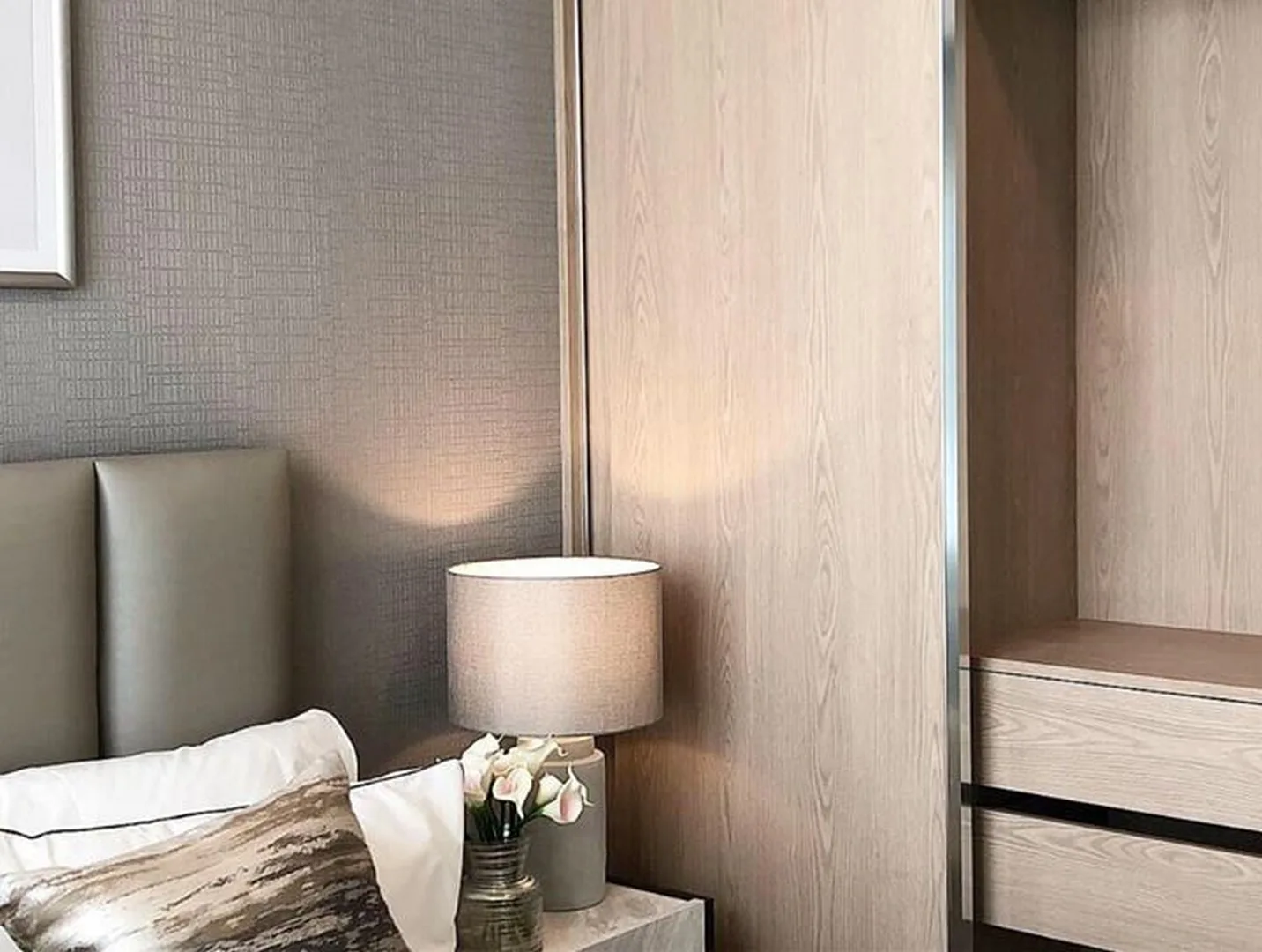 Property photos for Noble Reveal