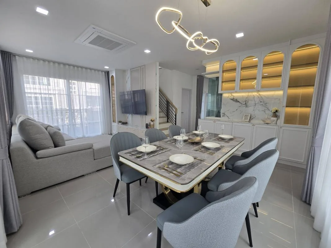 Property photos for Golden Neo Sukhumvit Lasalle