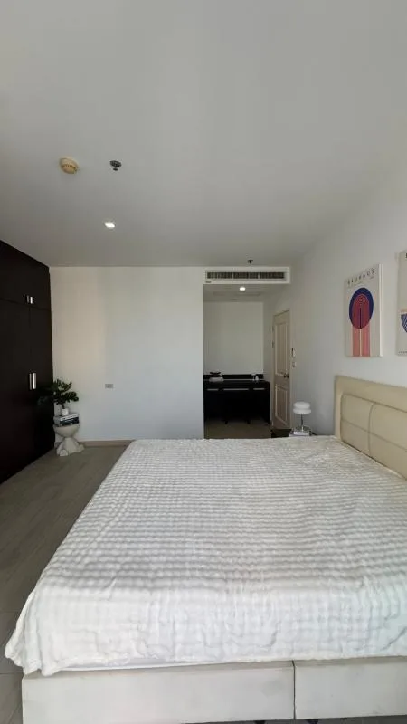 Property photos for Noble Reflex