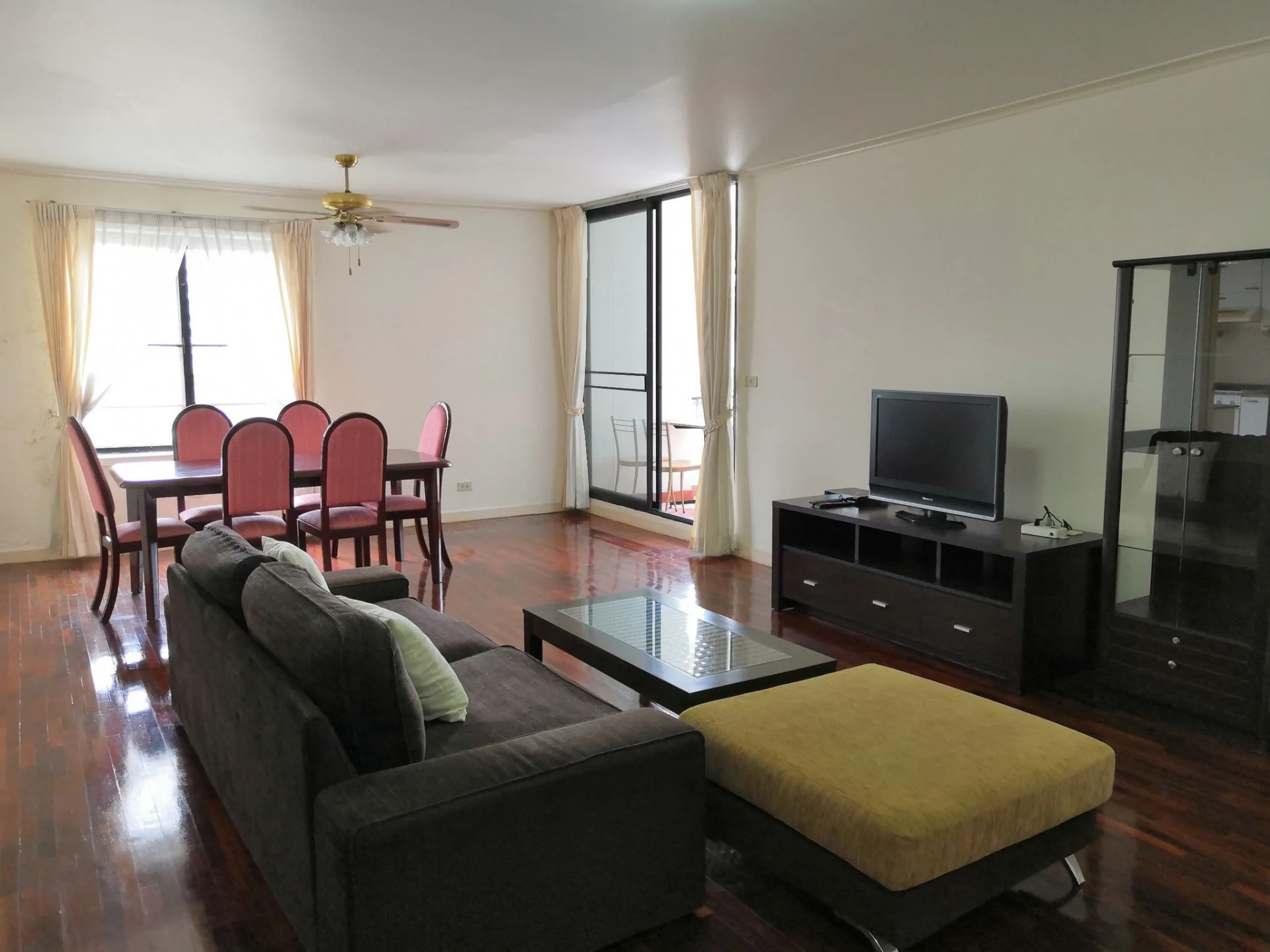 Property photos for Lily House