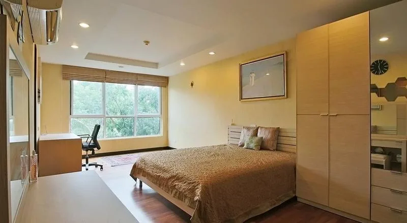 Property photos for Avenue 61