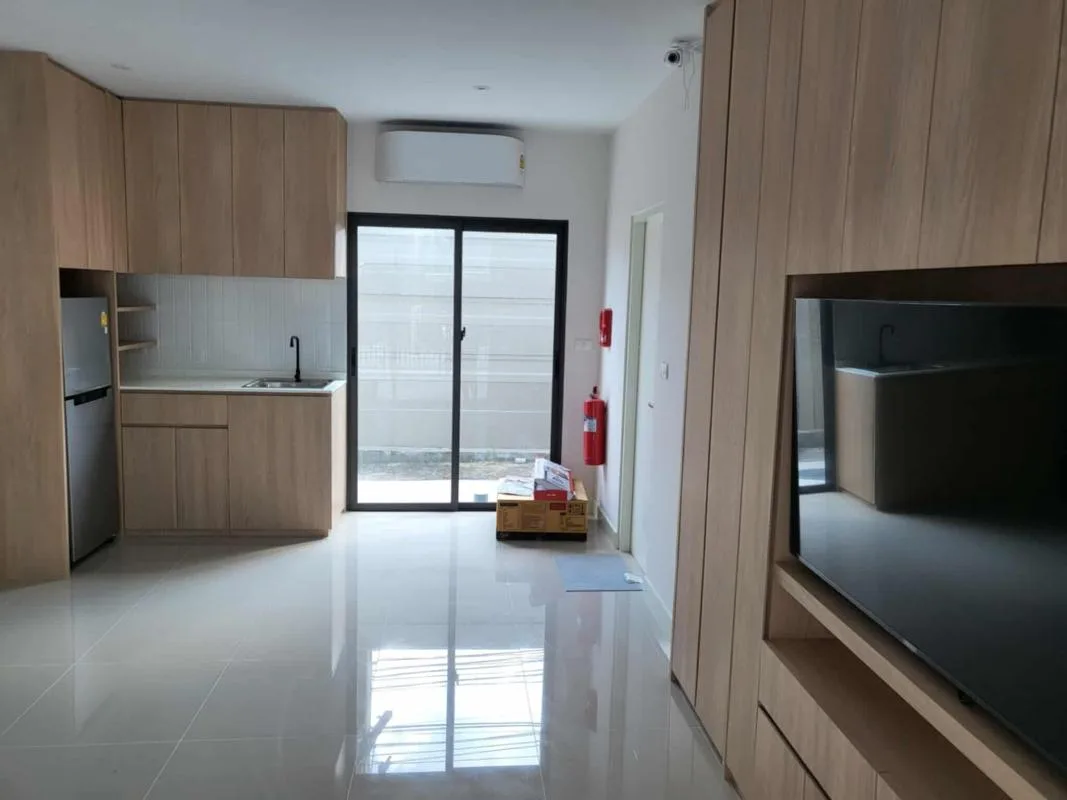 Property photos for Baan Klang Muang Sukhumvit 77