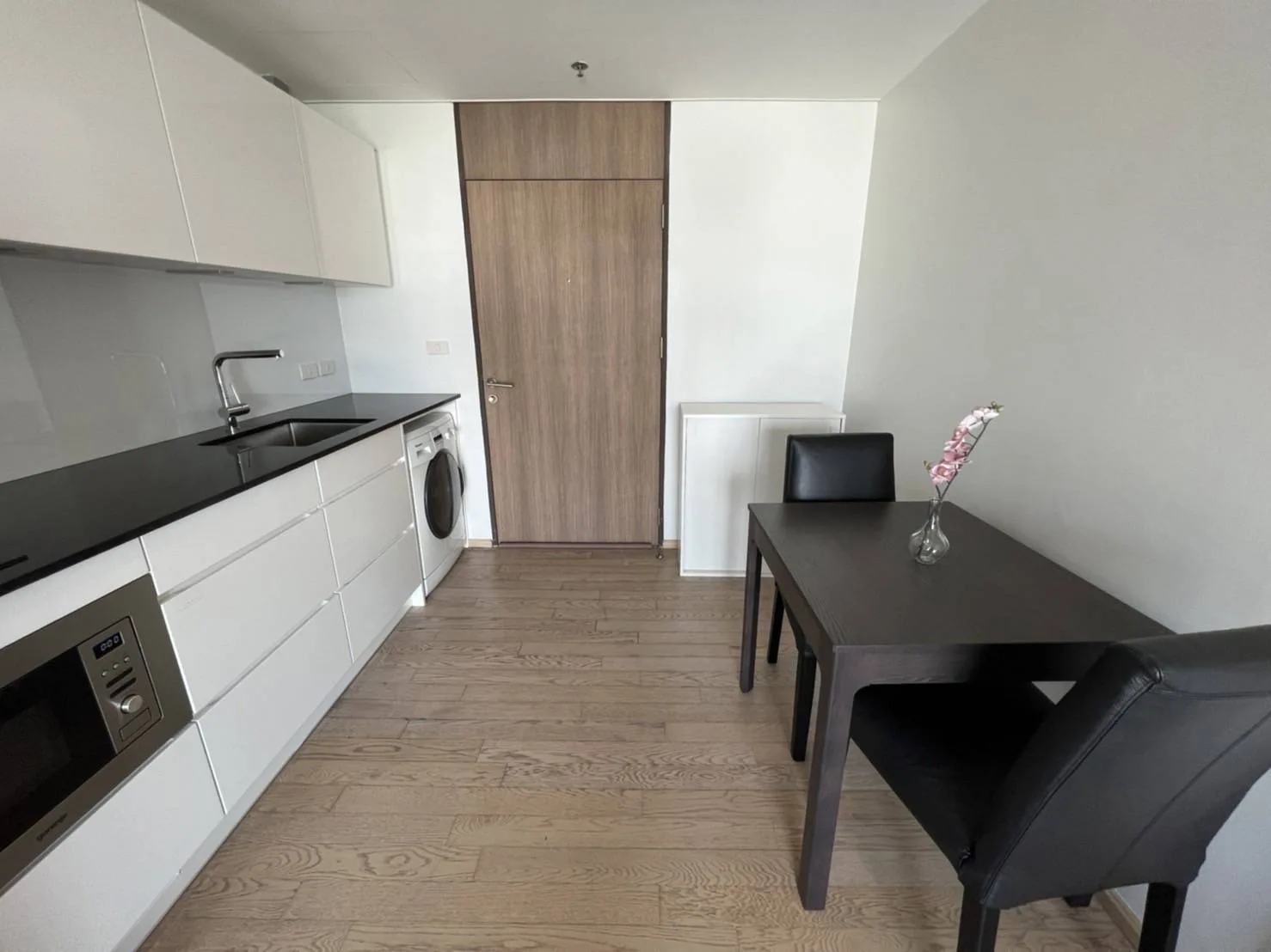 Property photos for Noble Remix