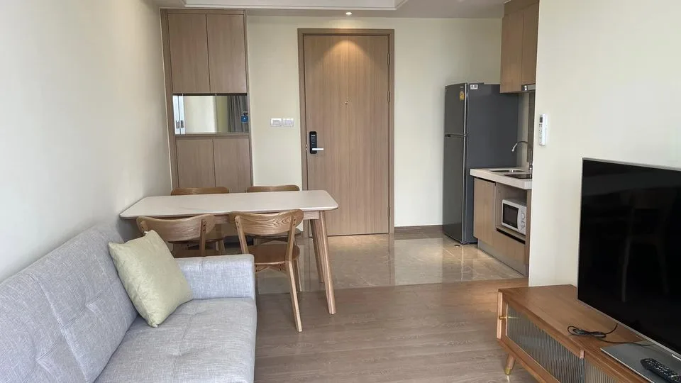 Property photos for Regal Condo Sathorn-naradhiwas