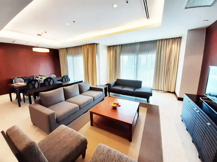 Property photos for Royal Residence Park
